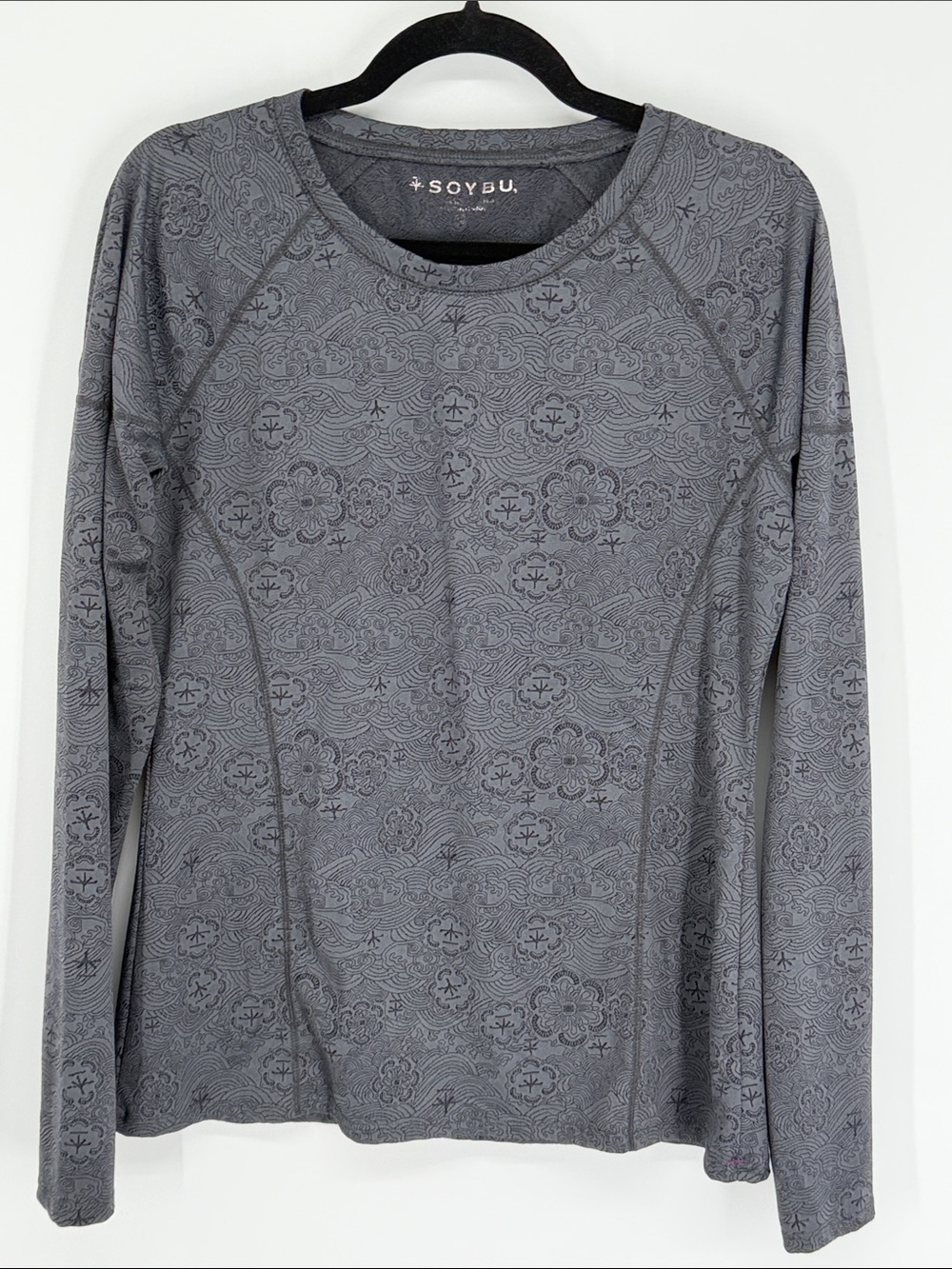 Soybu Long Sleeve Athletic Top Size Medium